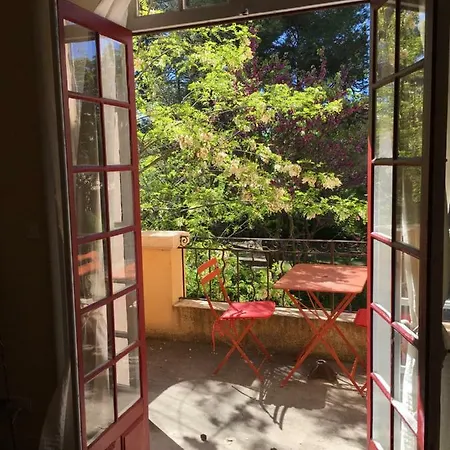 Roumanille Bed and Breakfast